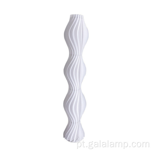 Candeeiro de pé nórdico moderno Wavy Cocoon